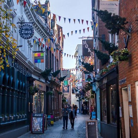 Half Price Offer - Exeter City Apartment Esterno foto
