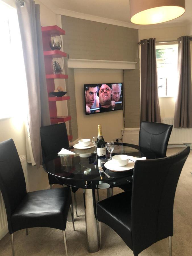 Half Price Offer - Exeter City Apartment Esterno foto